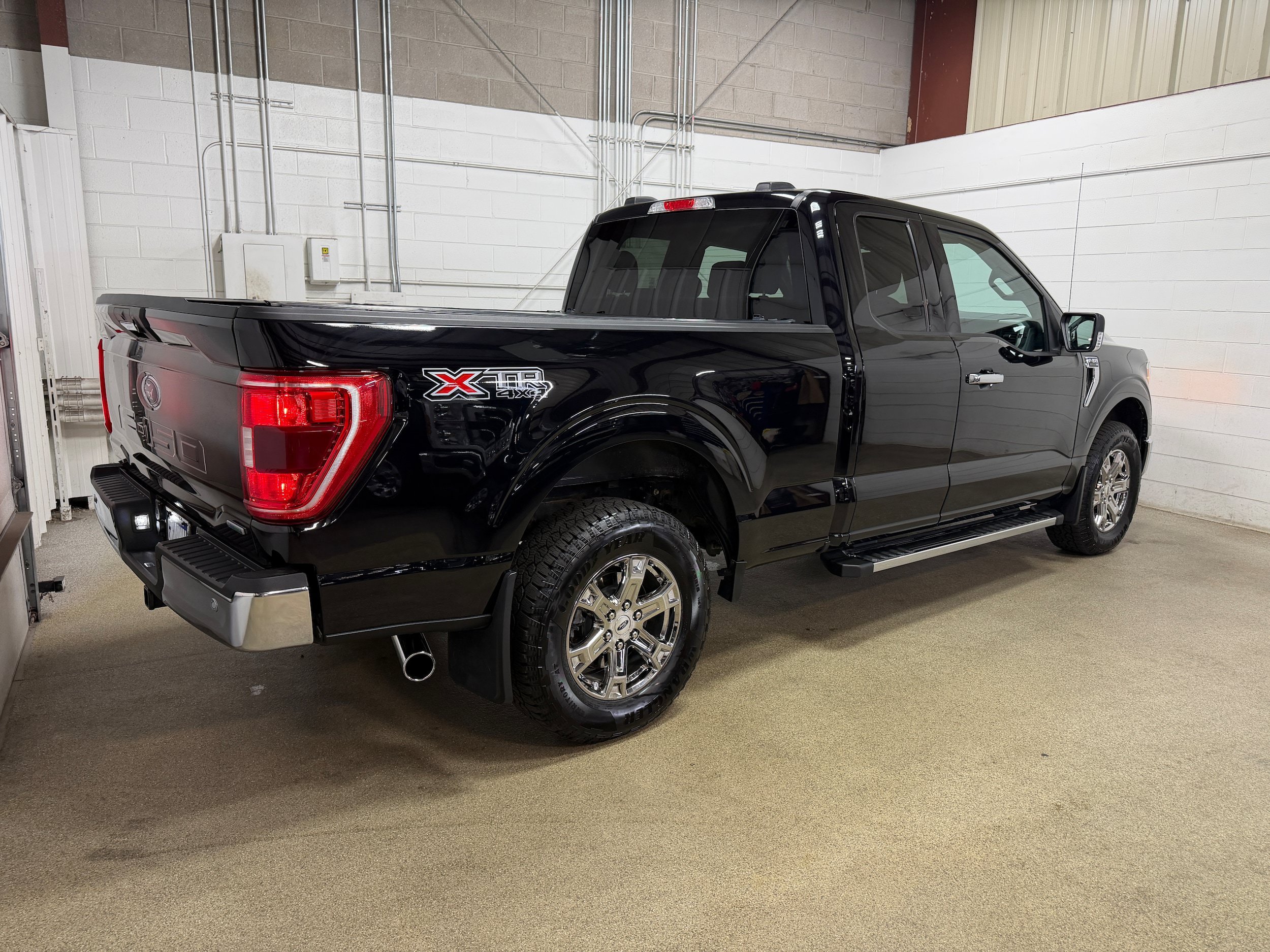 Certified 2021 Ford F150 XLT w/ Equipment Group 301A Mid AWD/4WD image 9