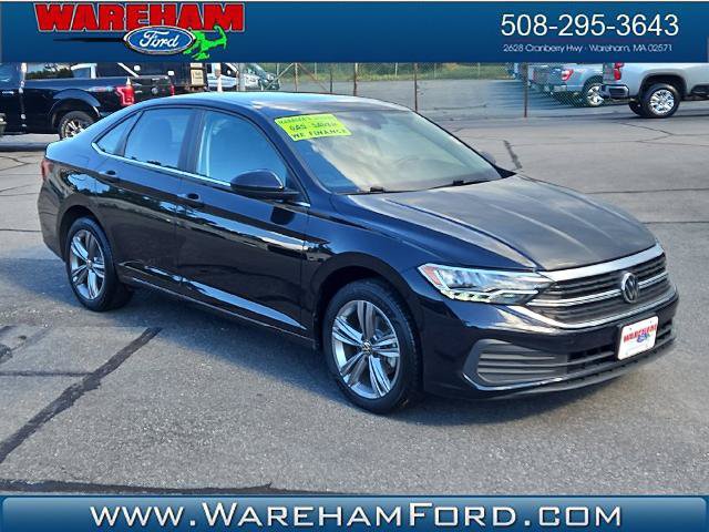 Used 2024 Volkswagen Jetta SE w/ Panoramic Sunroof Package