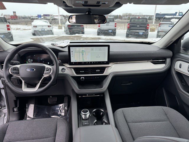 Certified 2025 Ford Explorer Active image 28