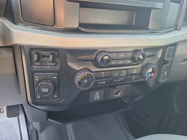 Certified 2024 Ford F250 XL w/ XL Off-Road Package AWD/4WD image 18