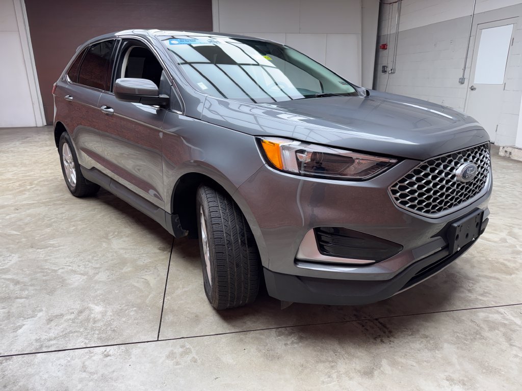 Certified 2023 Ford Edge SEL AWD/4WD image 6