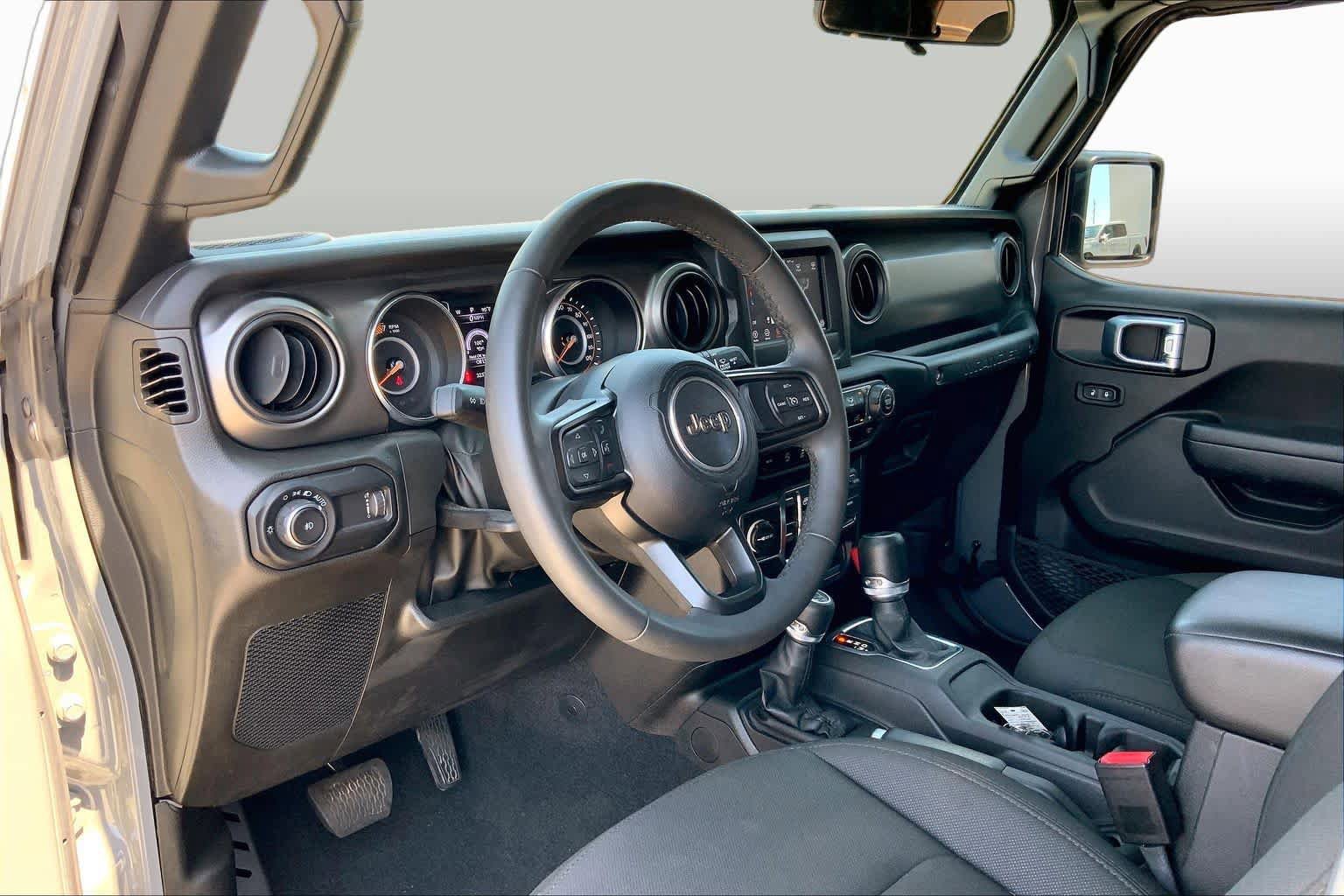 Used 2023 Jeep Wrangler Unlimited Sport AWD/4WD image 16