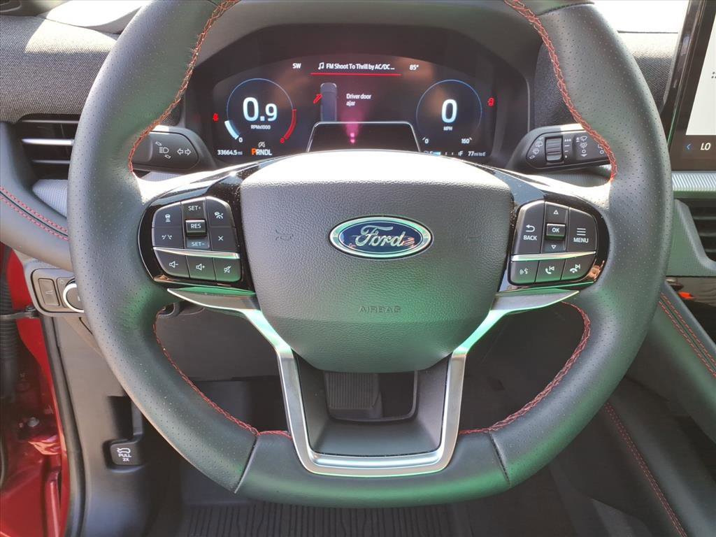 Certified 2025 Ford Explorer ST-Line w/ Premium Package image 13
