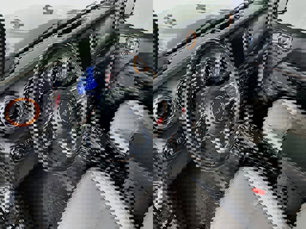 Used 2021 Jeep Gladiator Mojave image 2