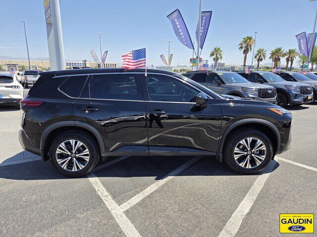 Used 2021 Nissan Rogue SV FWD image 8