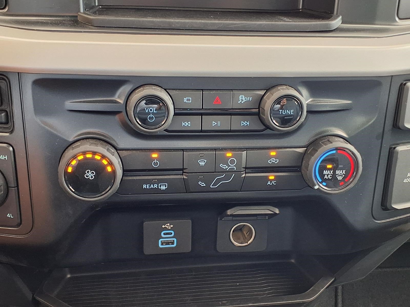 Certified 2025 Ford F250 XL w/ STX Appearance Package AWD/4WD image 18