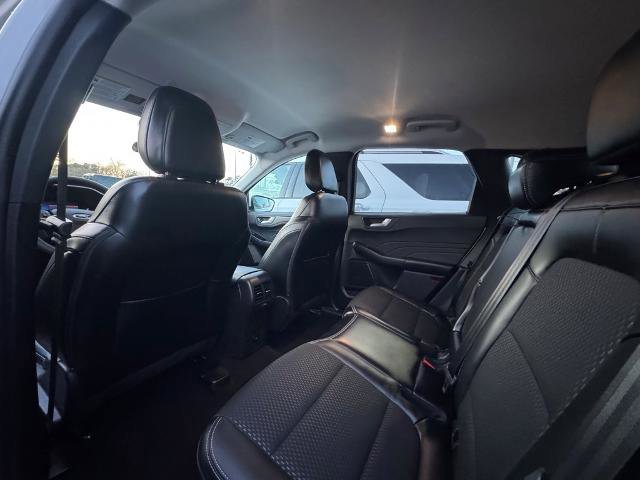 Certified 2025 Ford Escape SE image 16