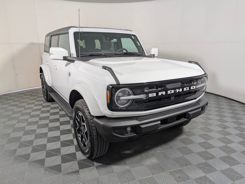 Certified 2023 Ford Bronco Outer Banks AWD/4WD image 1
