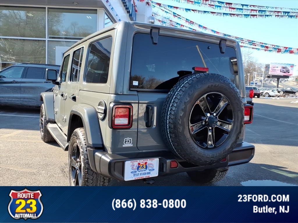 Used 2021 Jeep Wrangler Unlimited Sahara AWD/4WD video 3