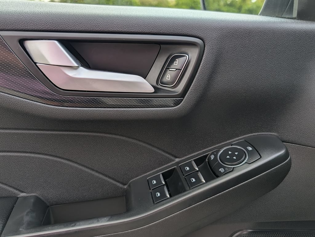 Certified 2023 Ford Escape ST-Line w/ Tech Pack #1 FWD image 16