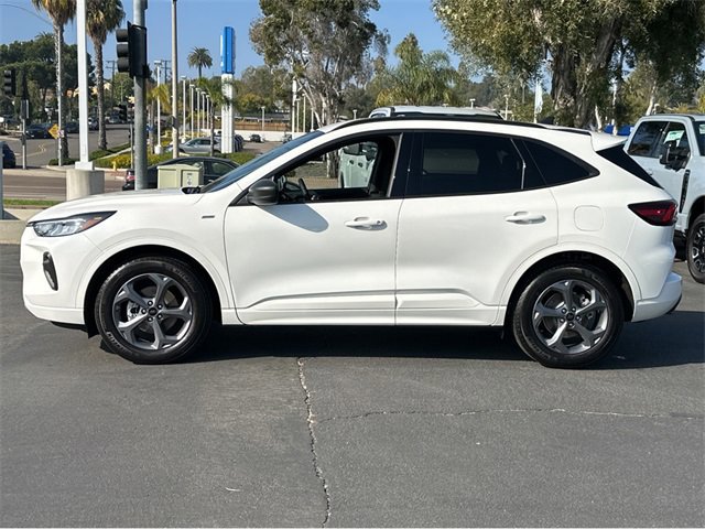 Certified 2024 Ford Escape ST-Line image 2