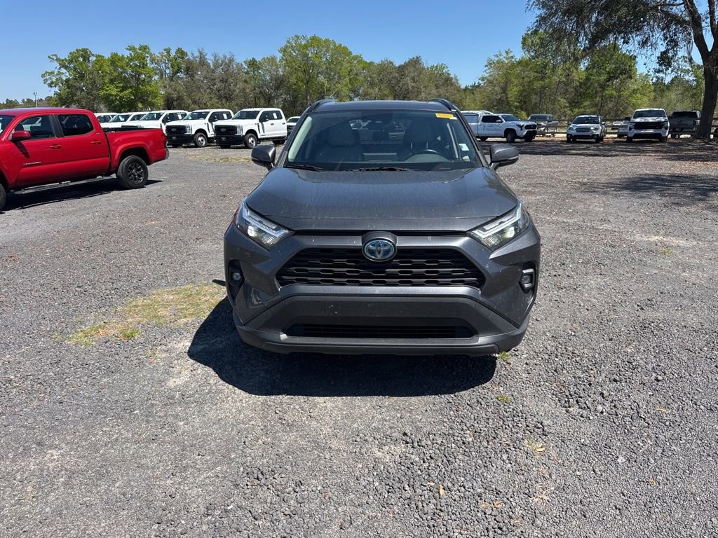 Used 2022 Toyota RAV4 XLE Premium image 9