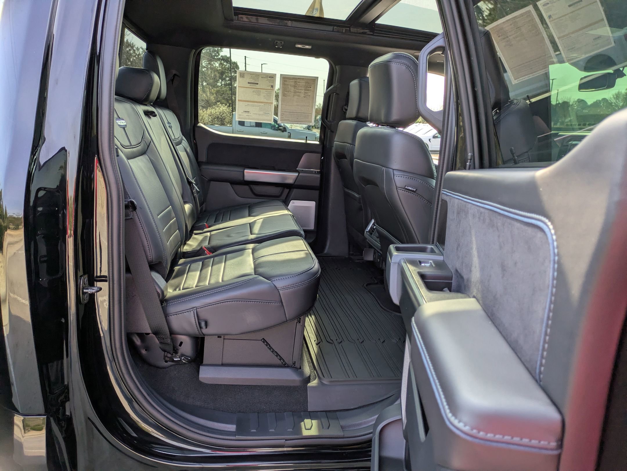 Certified 2025 Ford F150 Platinum w/ Equipment Group 702A High image 40