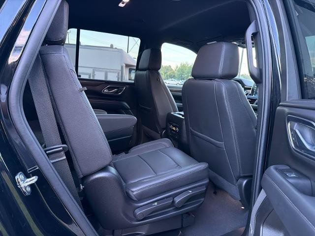 Used 2024 Chevrolet Tahoe Z71 w/ Luxury Package AWD/4WD image 29