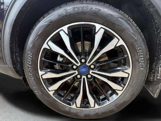 Certified 2022 Ford Escape SE w/ SE Sport Appearance Package image 25