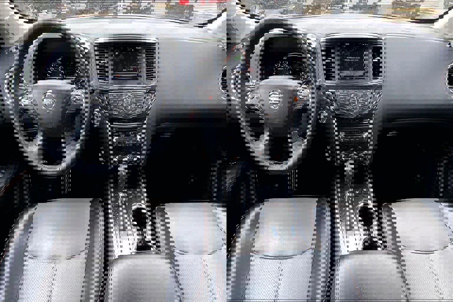 Used 2020 Nissan Pathfinder SL image 16