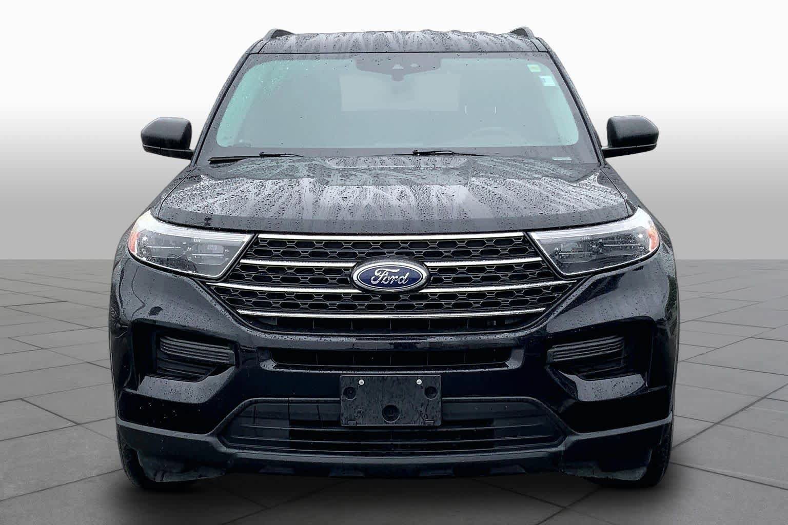 Certified 2022 Ford Explorer XLT RWD image 4