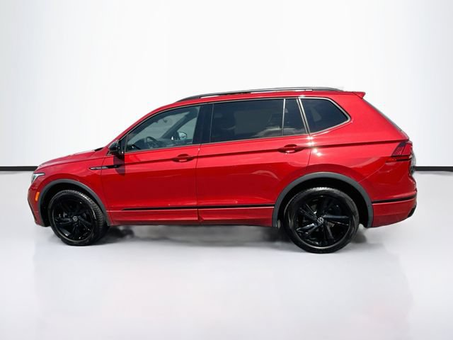 Used 2024 Volkswagen Tiguan SE R-Line AWD/4WD image 6