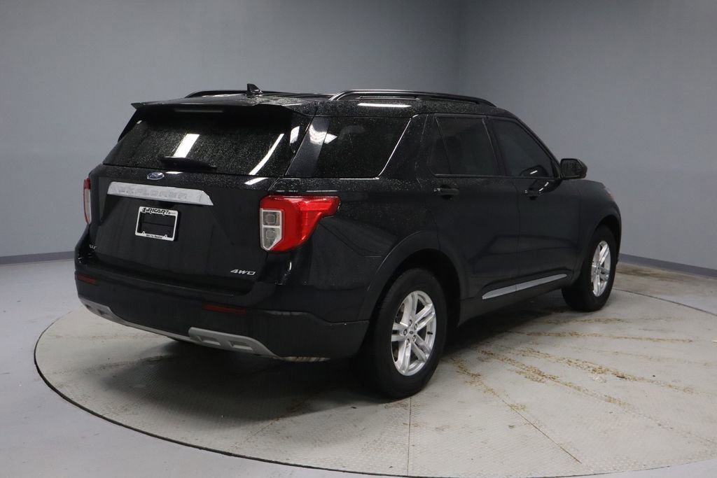 Certified 2023 Ford Explorer XLT AWD/4WD image 11