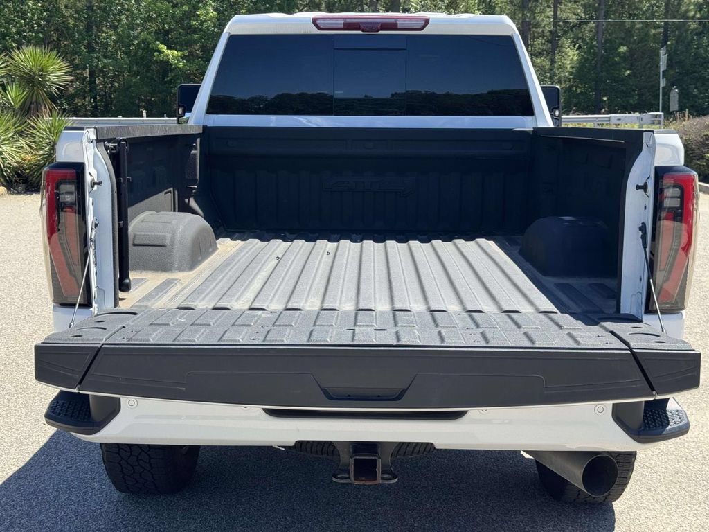 Used 2024 GMC Sierra 2500 AT4 w/ AT4 Premium Plus Package AWD/4WD image 16