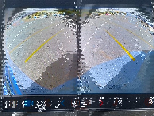 Used 2023 Volvo XC40 B5 Ultimate w/ Protection Package Premier image 7