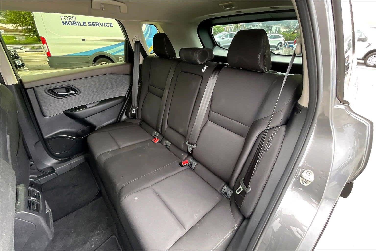 Used 2023 Nissan Rogue S FWD image 29