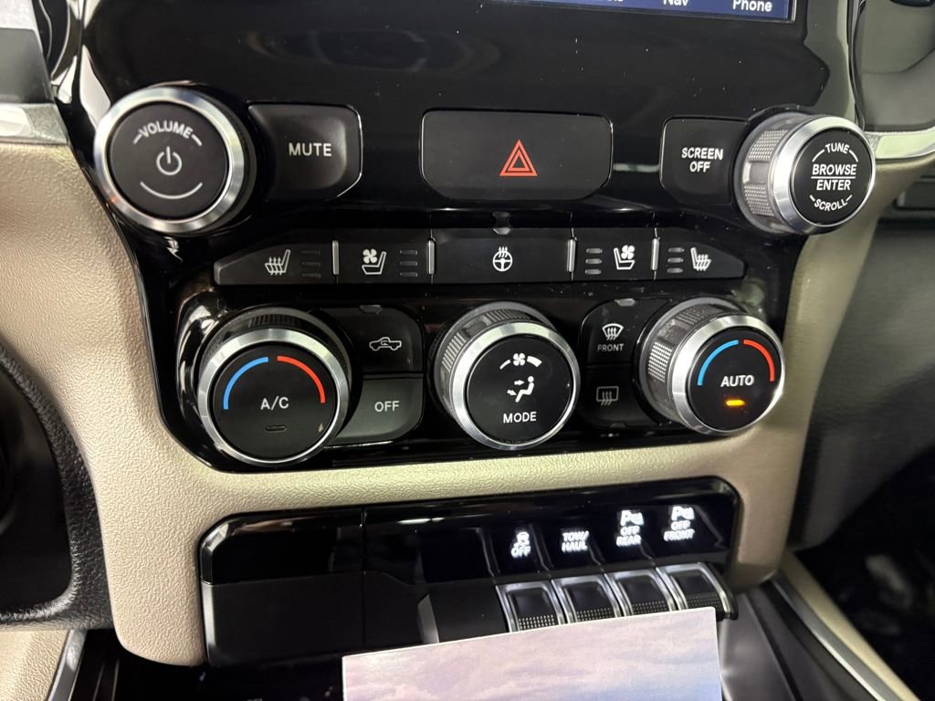 Used 2019 RAM 1500 Laramie image 19