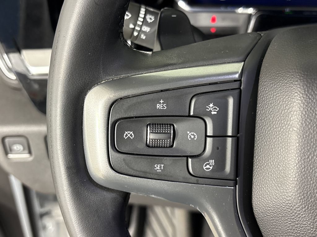 Used 2025 Chevrolet Silverado 1500 LT Trail Boss w/ Convenience Package II AWD/4WD image 18