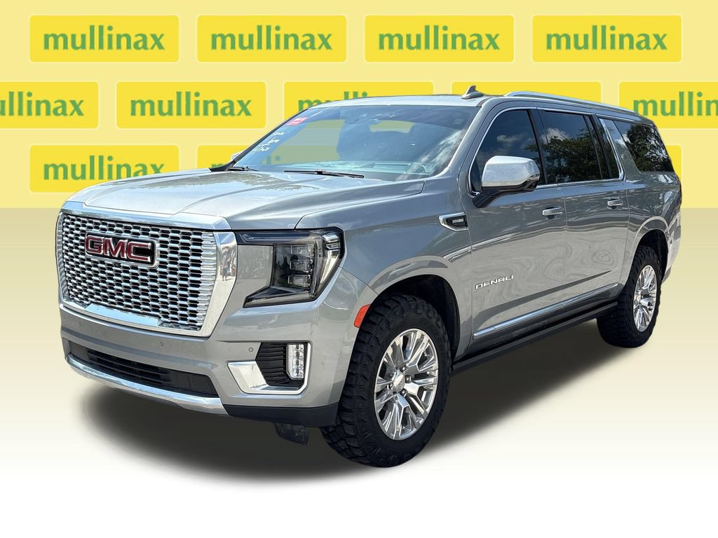 Used 2023 GMC Yukon XL Denali AWD/4WD image 15