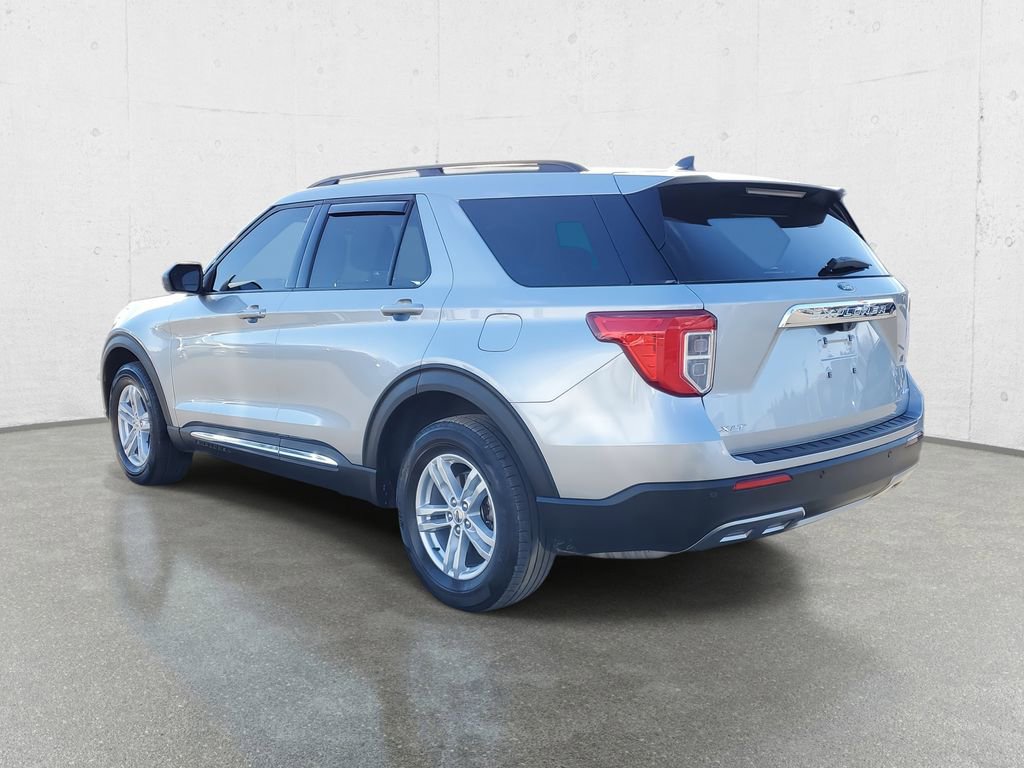 Certified 2023 Ford Explorer XLT w/ Equipment Group 202A image 5