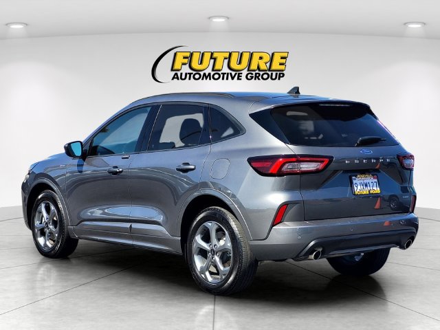 Certified 2023 Ford Escape ST-Line w/ Tech Pack #1 AWD/4WD image 6