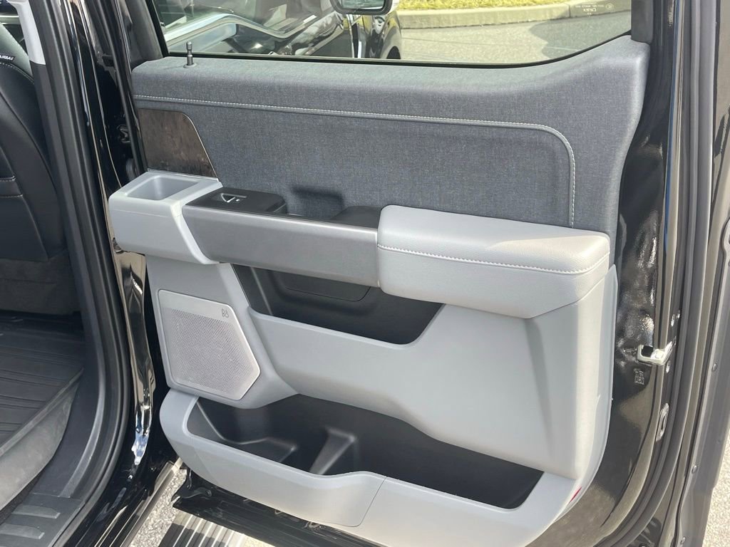 Certified 2023 Ford F150 Lariat w/ Equipment Group 502A High image 19