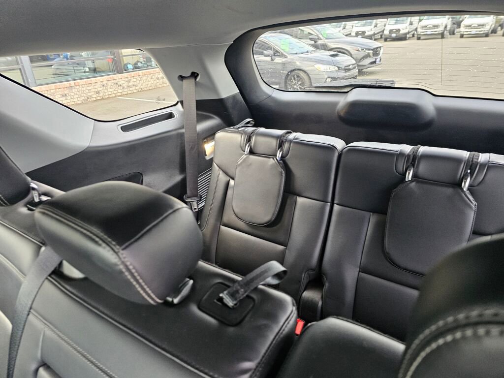 Certified 2024 Ford Explorer XLT w/ Equipment Group 202A image 16