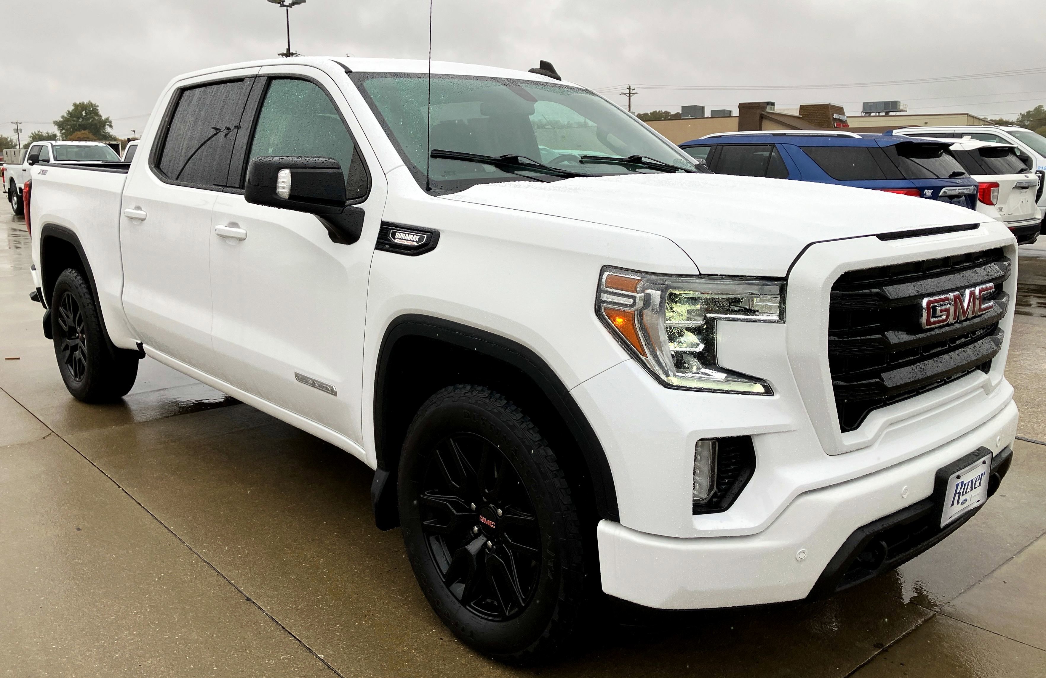 Used 2020 GMC Sierra 1500 Elevation w/ Elevation Value Package image 7