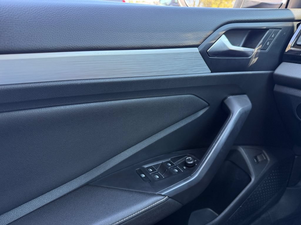 Used 2025 Volkswagen Jetta S FWD image 19