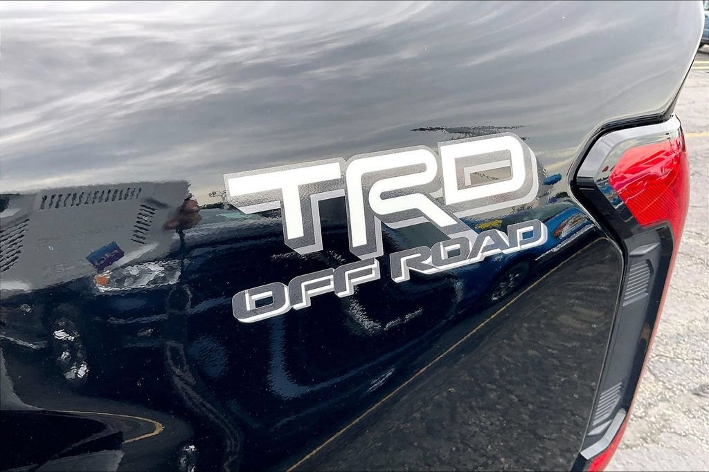 Used 2024 Toyota Tacoma TRD Off-Road AWD/4WD image 7
