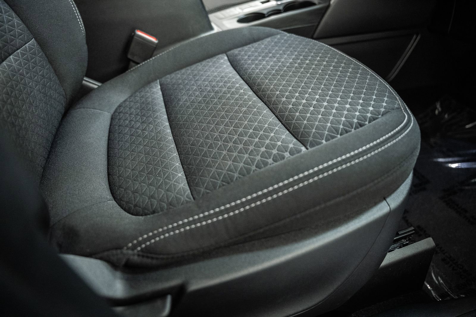 Certified 2025 Ford Escape Active image 34