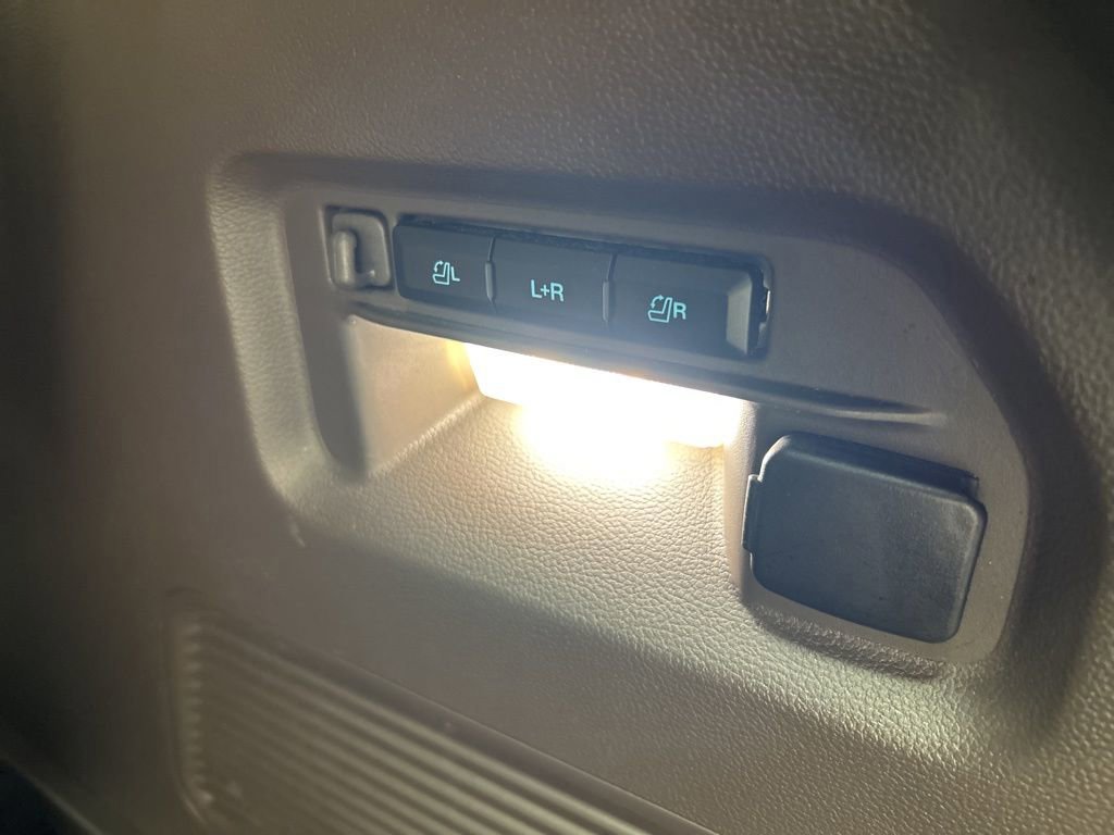 Certified 2023 Ford Explorer Platinum w/ Premium Technology Package image 36