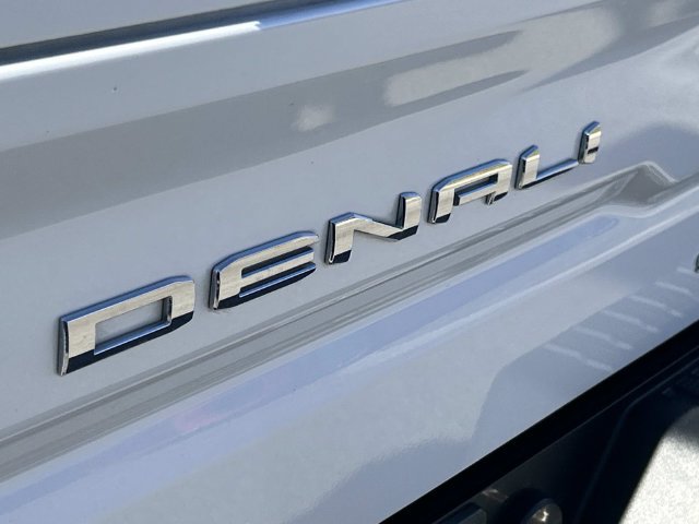 Used 2024 GMC Sierra 1500 Denali AWD/4WD image 14
