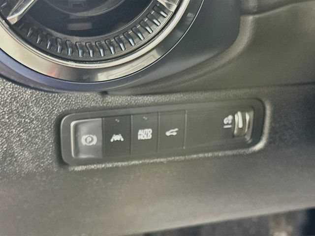 Used 2024 Chevrolet Equinox EV LT FWD image 16