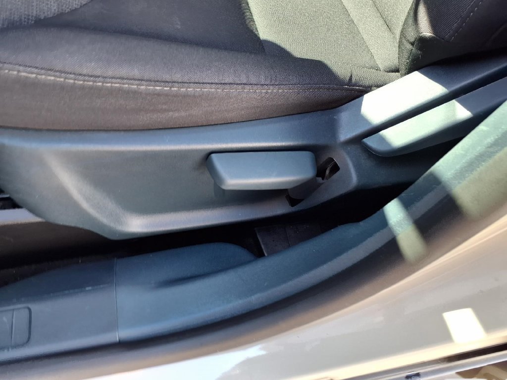 Certified 2025 Ford Maverick XL w/ Equipment Group 102A AWD/4WD image 25