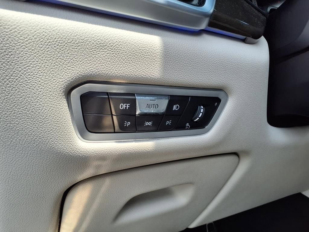 Used 2022 BMW X5 xDrive40i w/ Premium Enhanced Package image 18