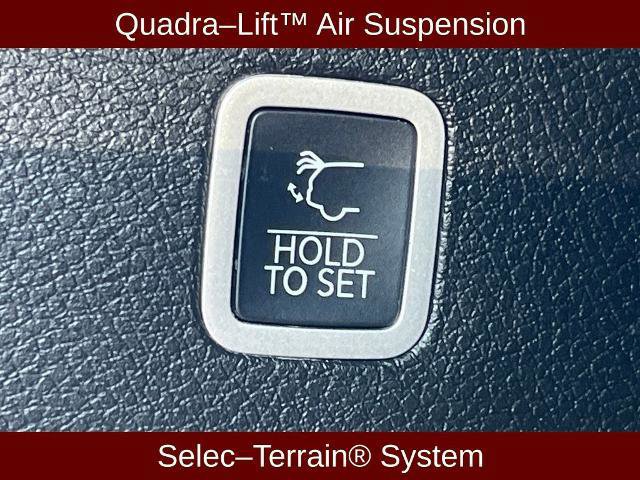 Used 2022 Jeep Wagoneer Series III w/ Flexible Seating Group image 31