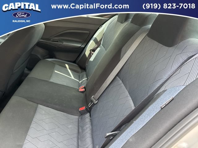 Used 2025 Nissan Versa SV FWD image 17