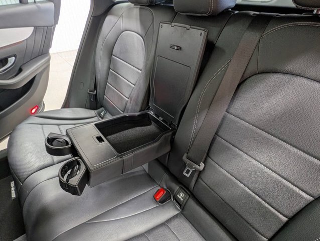 Used 2019 Mercedes-Benz GLC 300 4MATIC image 14