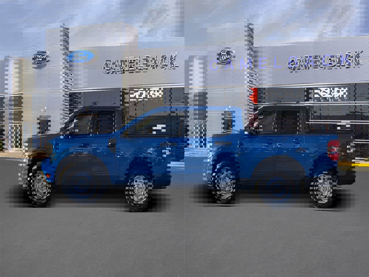 Certified 2022 Ford Maverick XL image 2