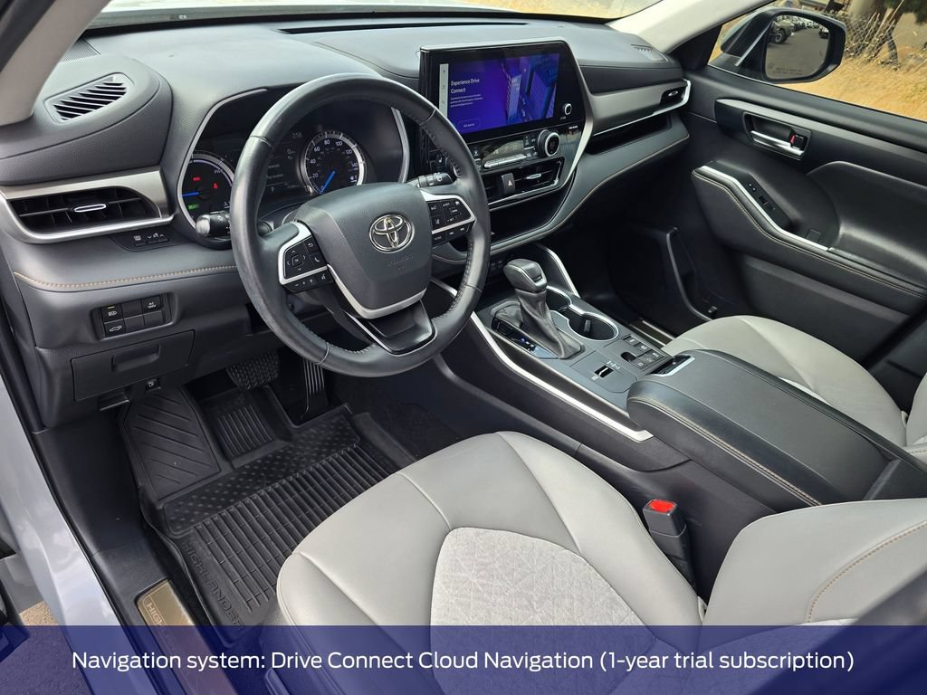 Used 2023 Toyota Highlander Bronze Edition AWD/4WD image 2