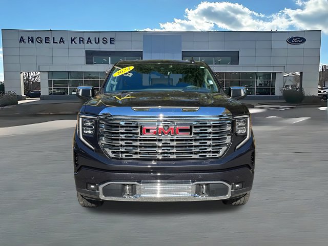 Used 2024 GMC Sierra 1500 Denali w/ Denali Reserve Package AWD/4WD image 2