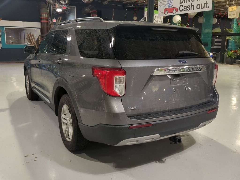 Certified 2022 Ford Explorer XLT w/ Equipment Group 202A AWD/4WD image 10