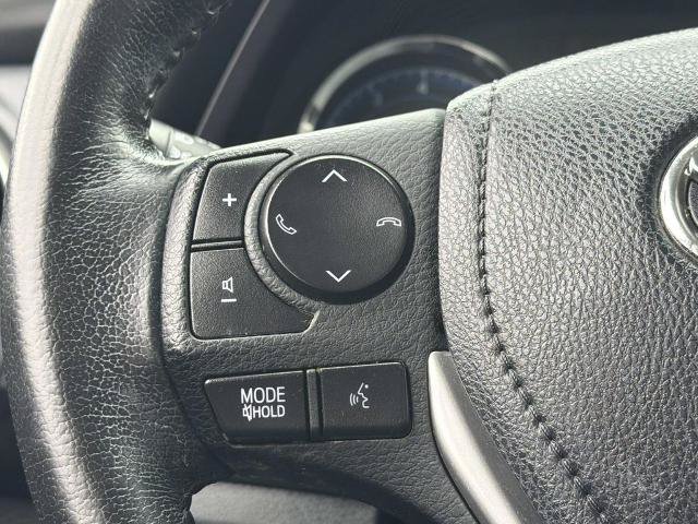 Used 2018 Toyota Corolla SE w/ Protection Package FWD image 12
